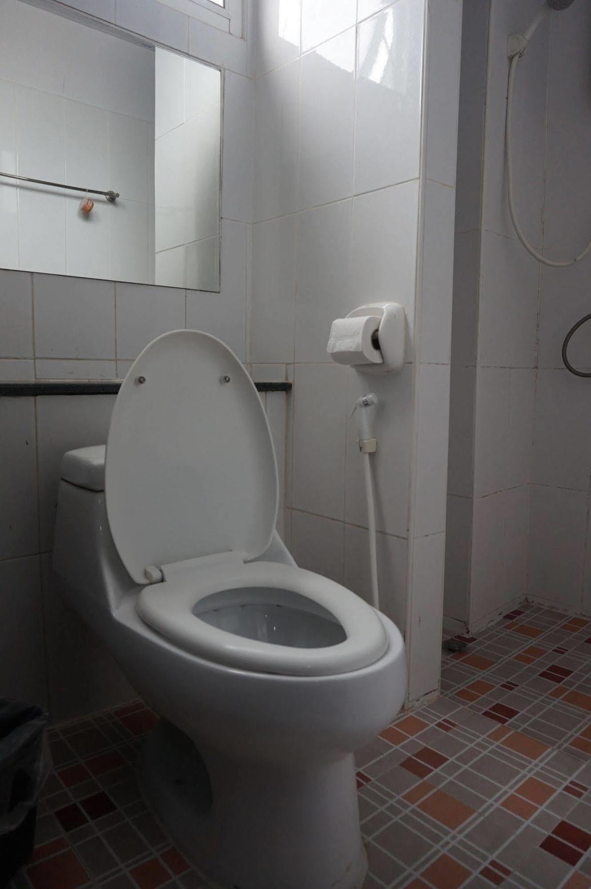 The One Phetchabun Aparthotel Bagian luar foto
