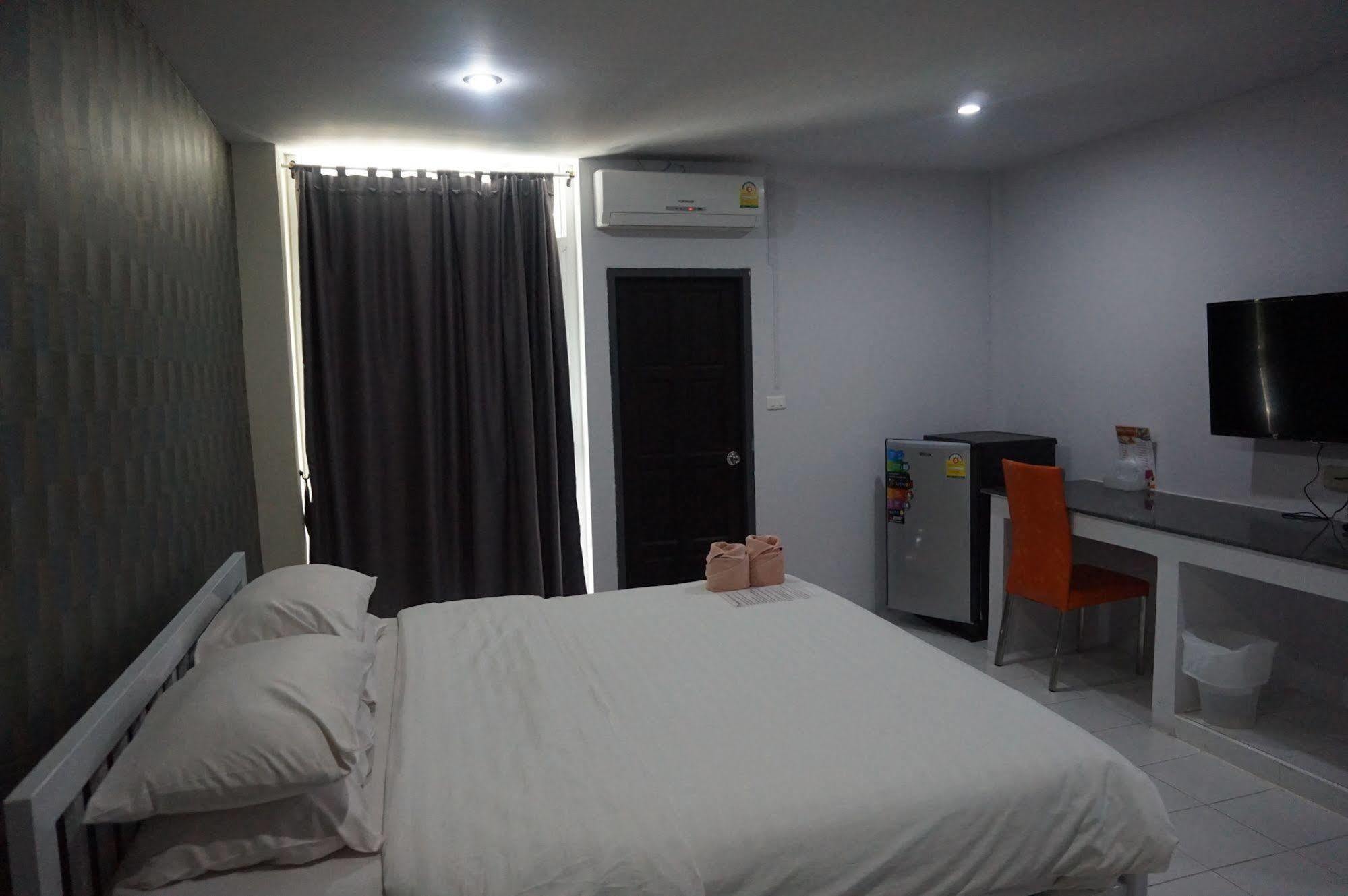The One Phetchabun Aparthotel Bagian luar foto