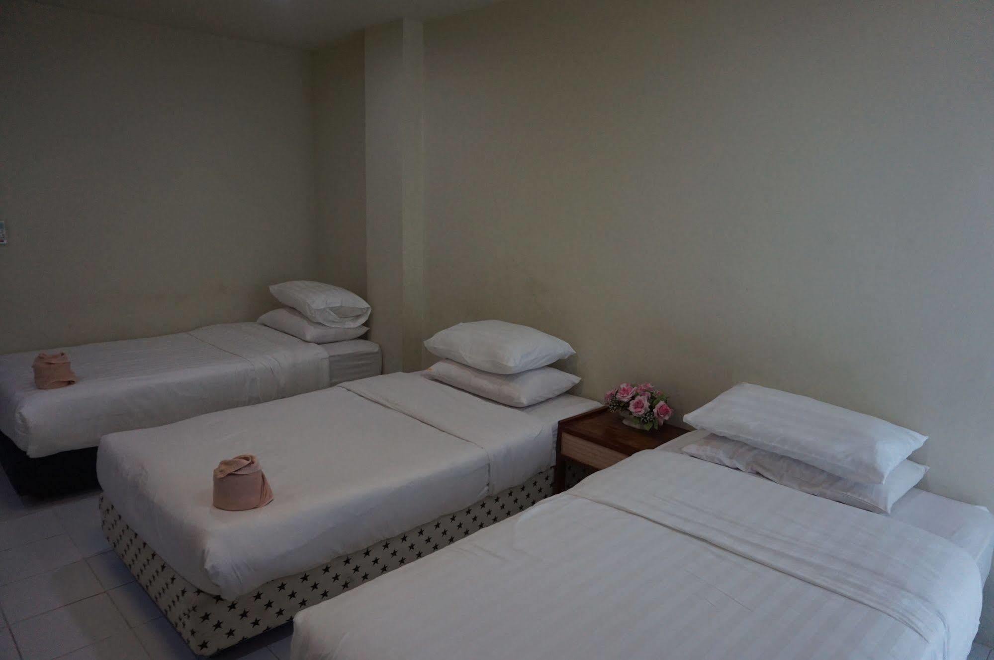 The One Phetchabun Aparthotel Bagian luar foto